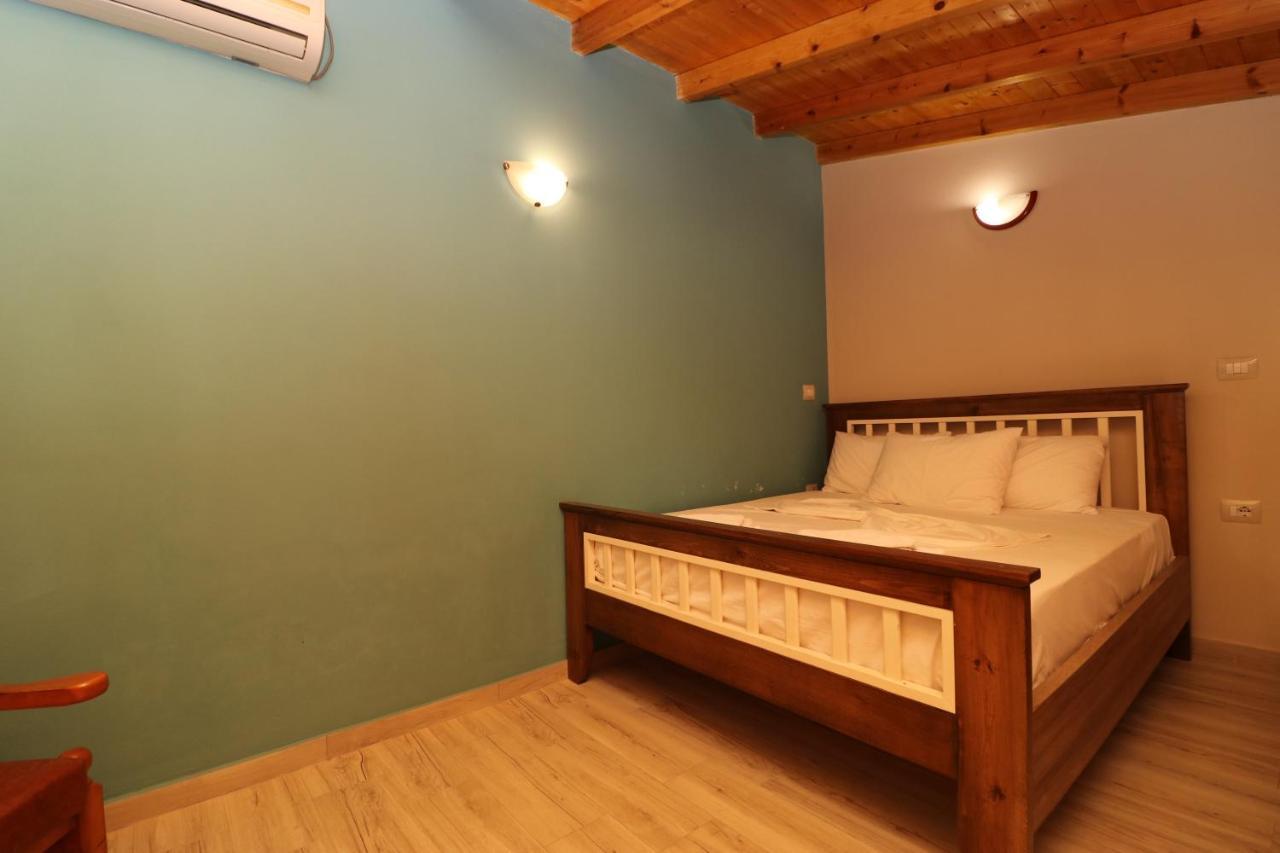 Vila Mateus Himare Exterior photo